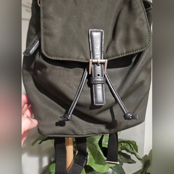 Vintage Coach Mercer Twill Nylon Mini Backpack | 2002 | Olive Green Leather Trim Vintage Coach Mercer Twill Nylon Mini Backpack | 2002  main image 4